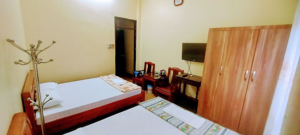 undefined Linh Dan Hotel 8