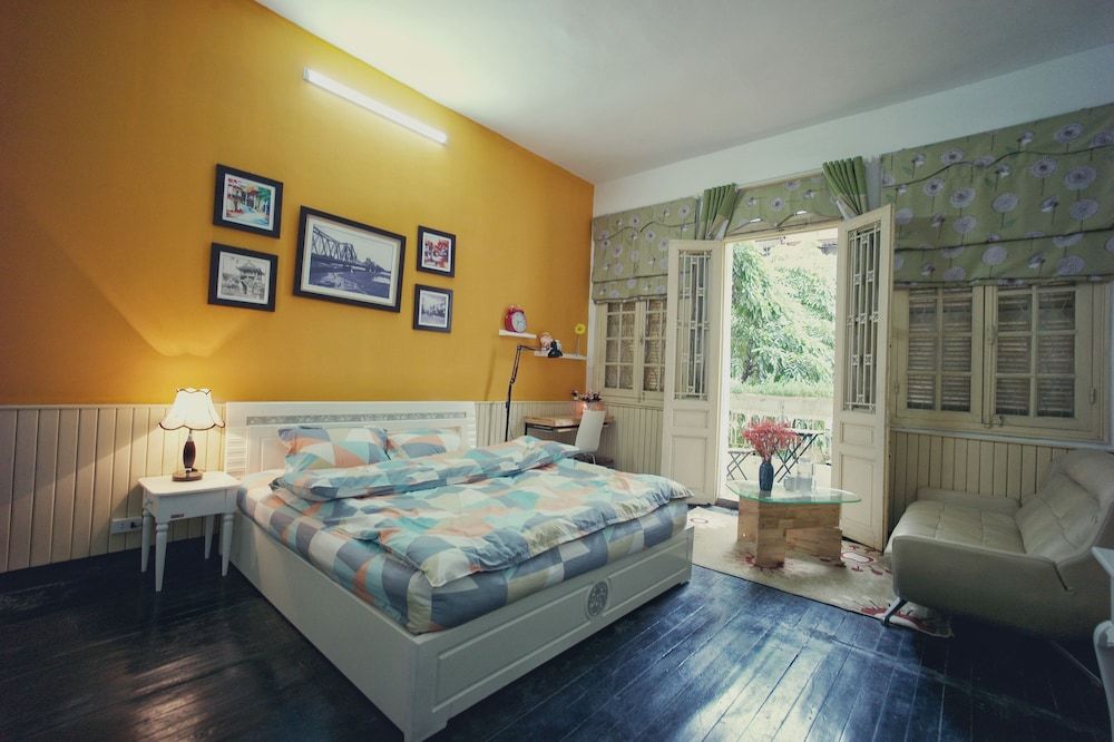 Hanah's Tiny Hanoi Homestay Orange Flat