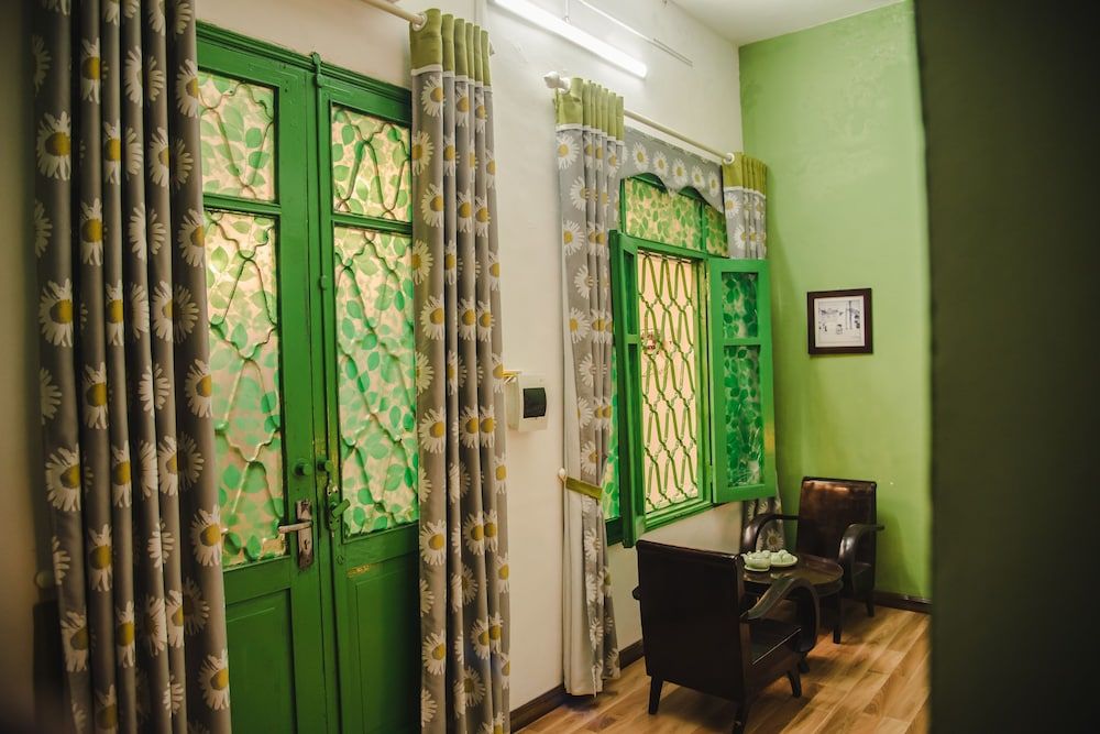 Hanah's Tiny Hanoi Homestay Green Flat 13