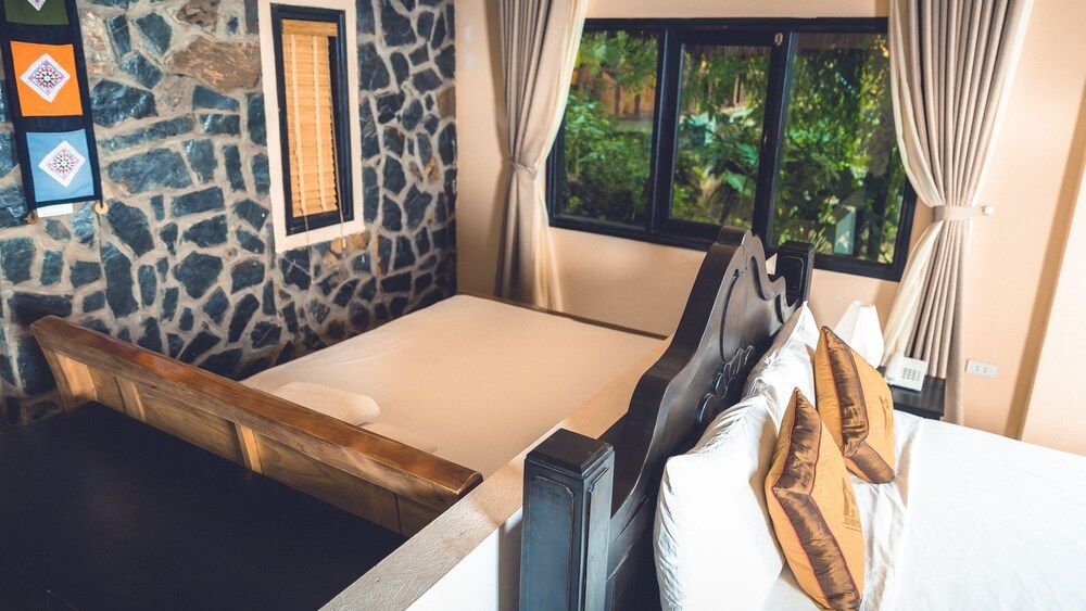 Mai Chau Sunrise Village Deluxe Double or Twin Room 6