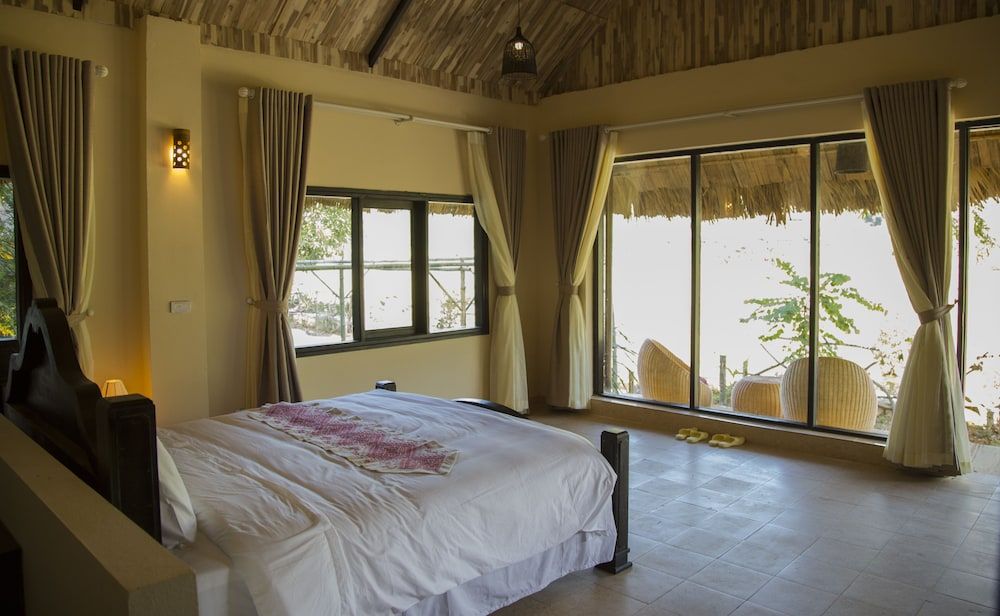 Mai Chau Sunrise Village Deluxe Double or Twin Room 7