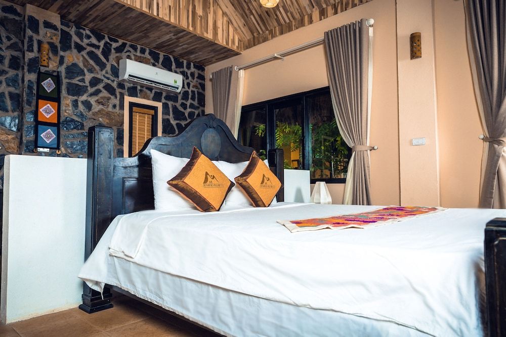 Mai Chau Sunrise Village Deluxe Double or Twin Room 10