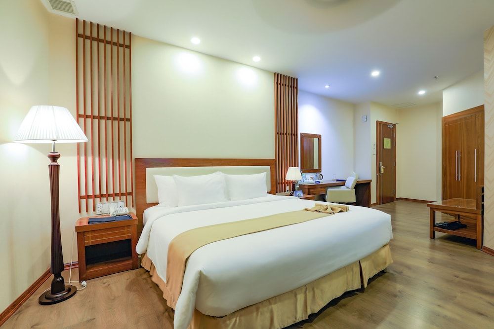Ladalat Hotel Deluxe Double Room, 1 King Bed 2