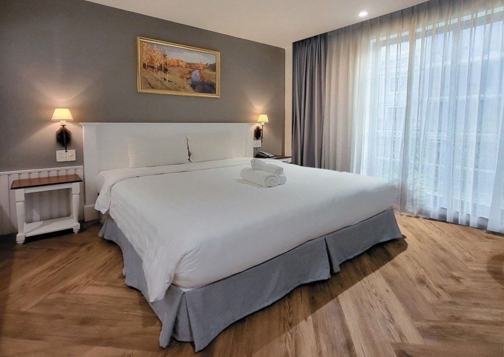 undefined Thao Trang Laluxe Hotel