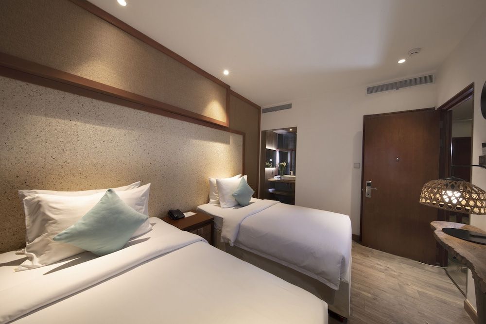 A&EM Art Hotel Premium Twin Room 7