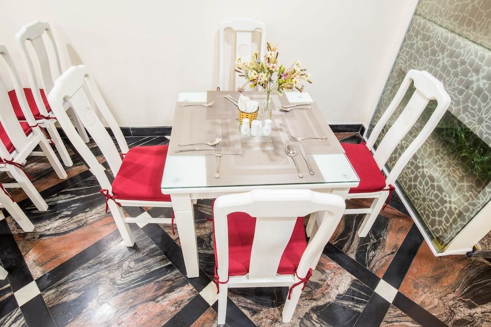 undefined Riverside Boutique Hotel 9