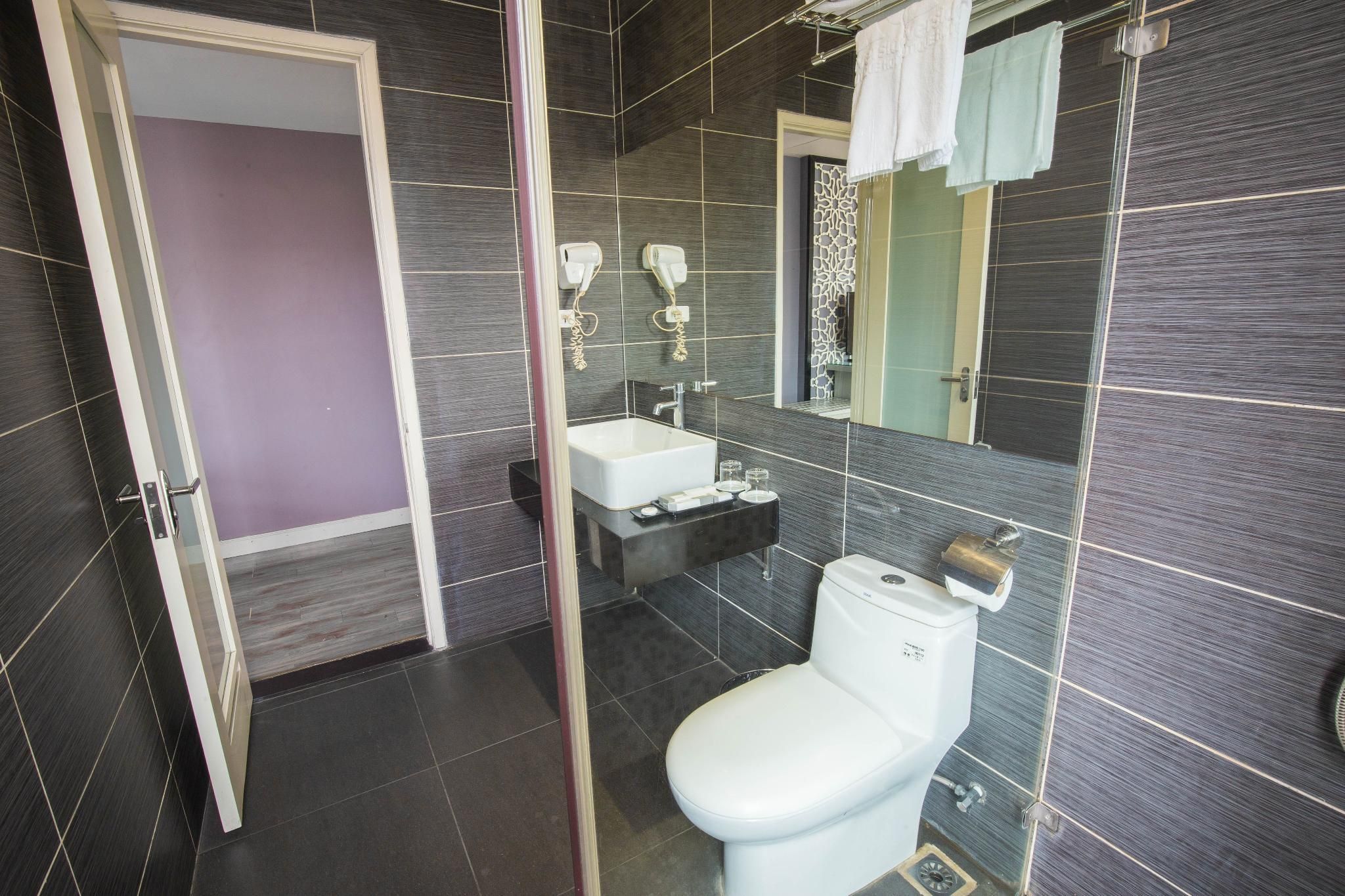 undefined Riverside Boutique Hotel 6