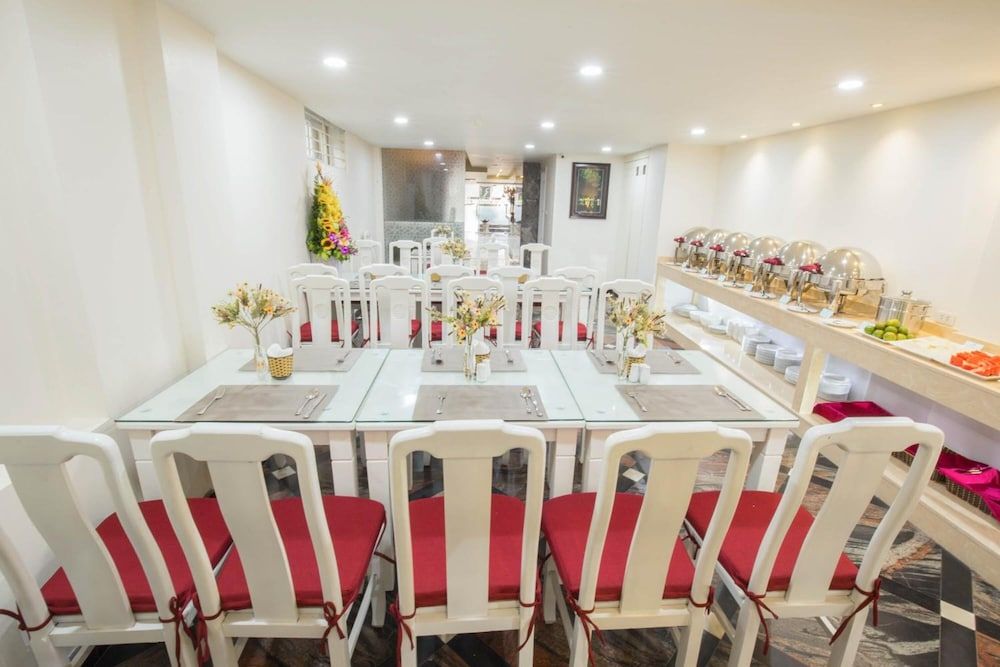 undefined Riverside Boutique Hotel 5