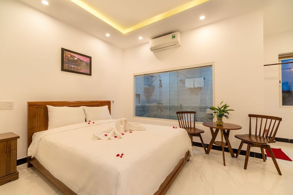 Horizon Homestay Deluxe Double Room 4