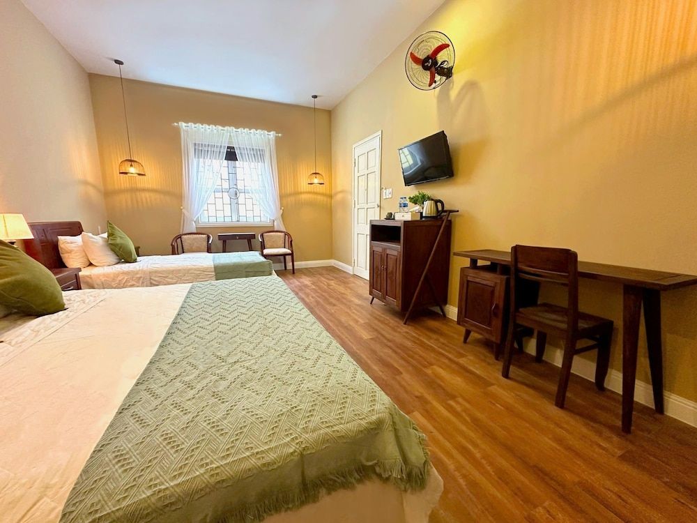 Deluxe Triple Room