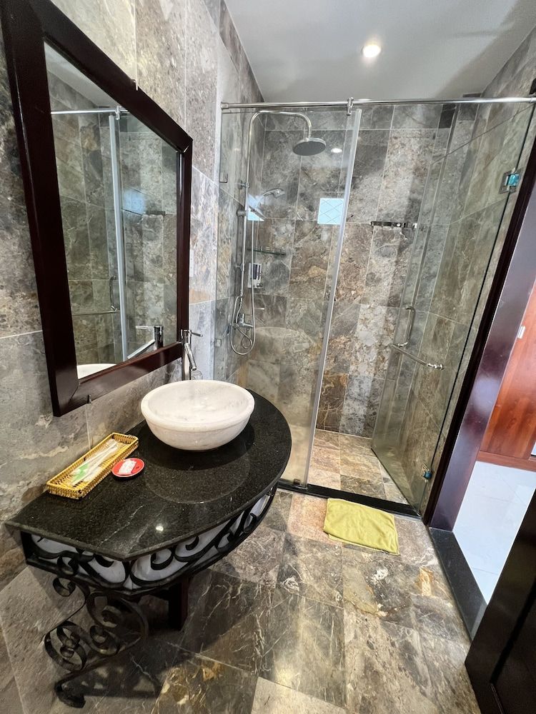 Ngo House Villa Deluxe Double or Twin Room 17