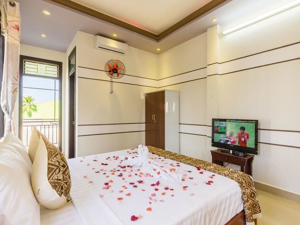 Pham Family B&B Economy Double Room 2