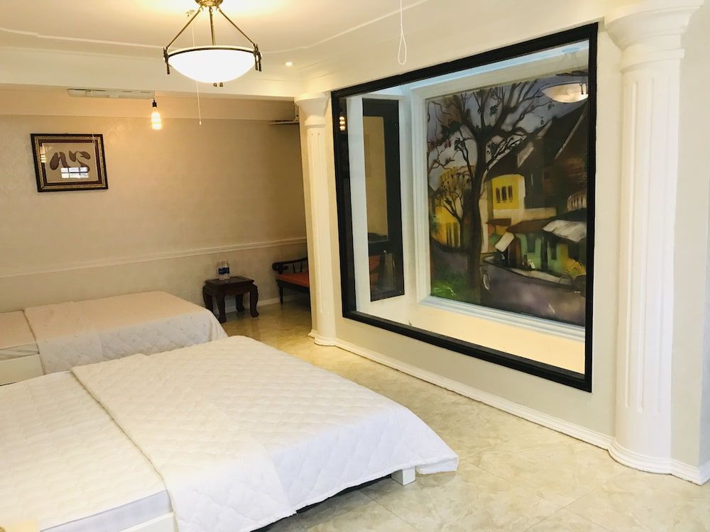 Family Room, Multiple Beds