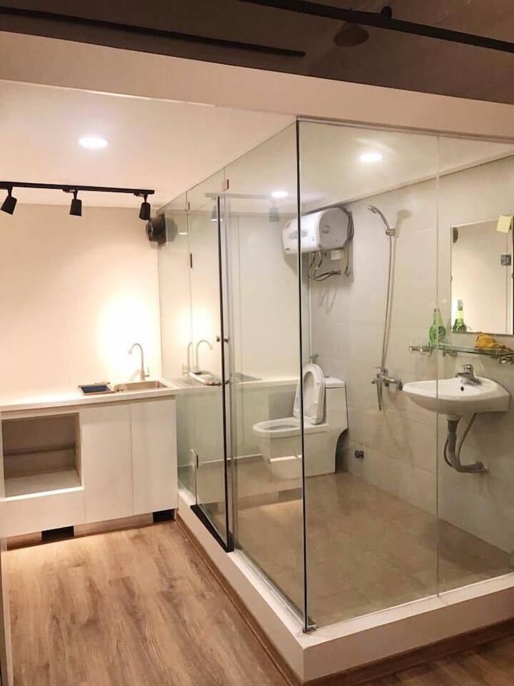 undefined Annie Resident 9