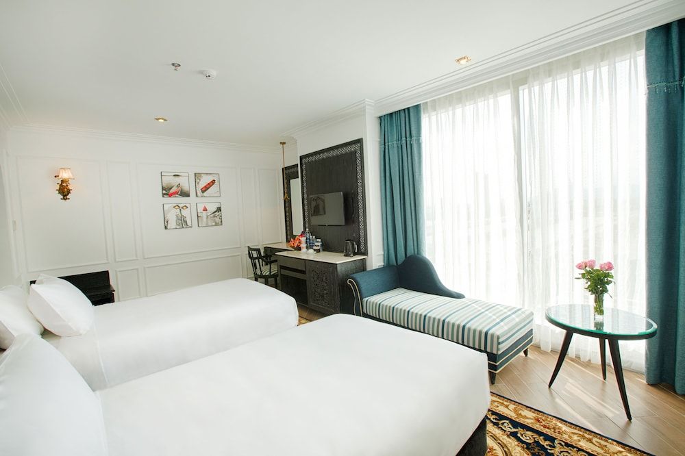 Fivitel Da Nang Superior Twin Room, City View 2