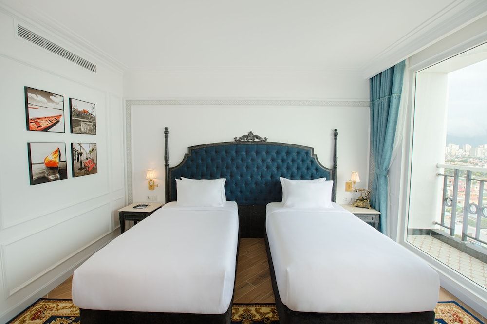 Fivitel Da Nang Superior Twin Room, City View 2