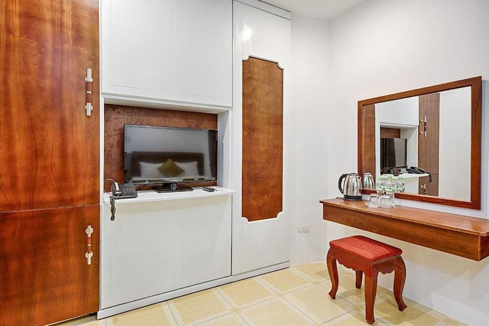 Catinal Hotel Double Room 2