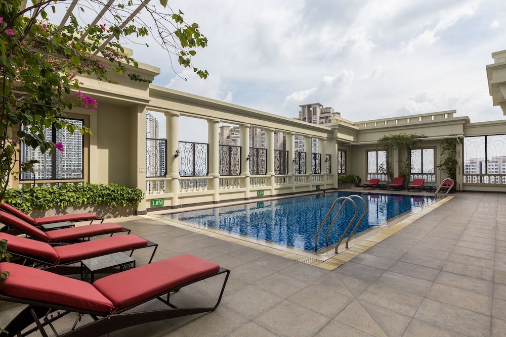 undefined The Manor Luxury 1BR Apartment Center 3