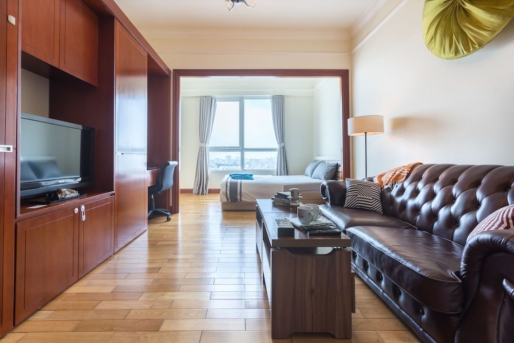 undefined The Manor Luxury 1BR Apartment Center 8