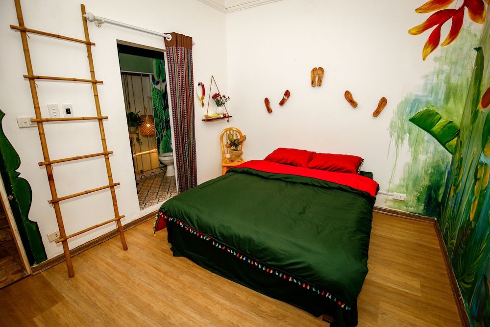 undefined Millan Home 8