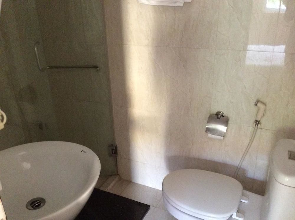 undefined Tulip Hotel Vu Ngoc Phan 7