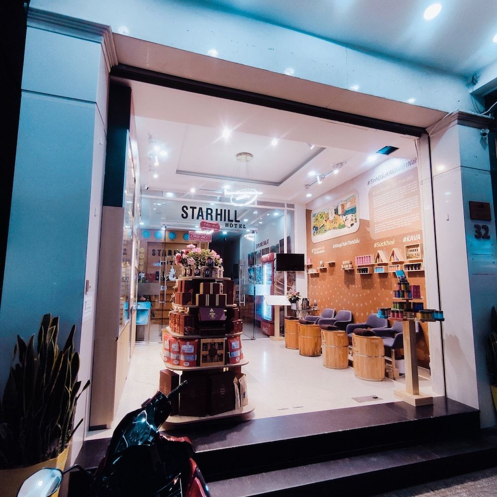 undefined Starhill Hotel 5