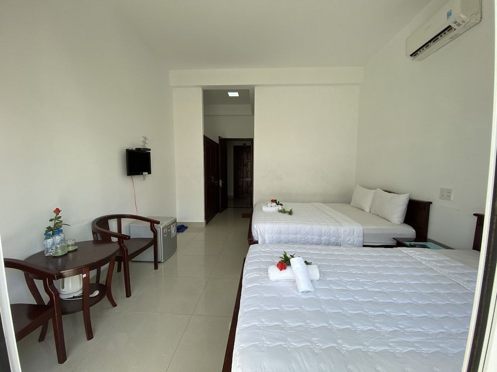 Panoramic Triple Room