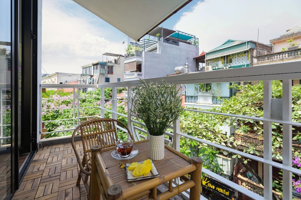 Backy Posh Hostel by Poshtel Vietnam Deluxe Double Room, 1 King Bed, City View 8