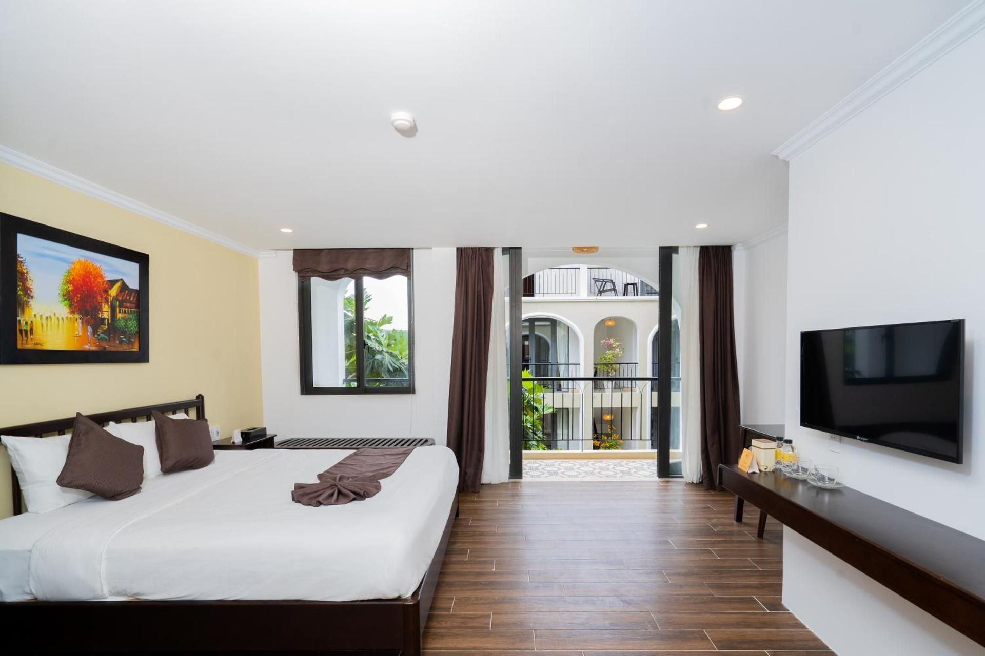 Deluxe Family Room