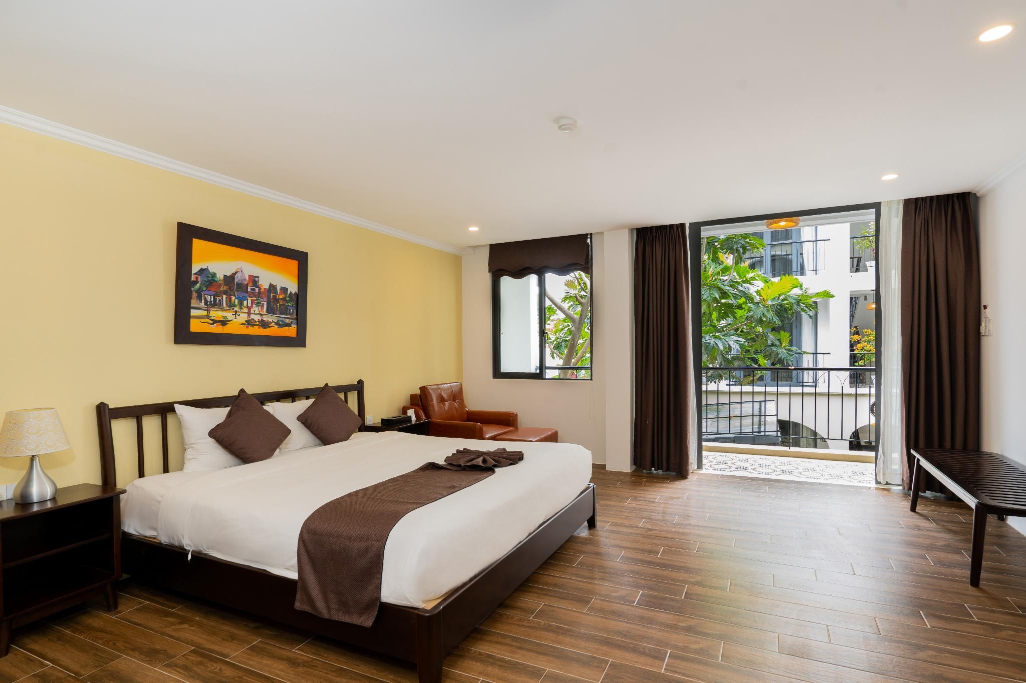 Deluxe Double Room with Balcony