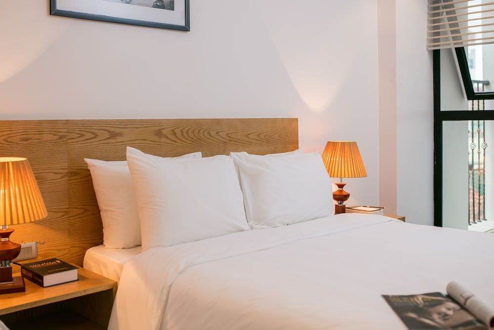 Junior Suite, 1 Bedroom, City View (with Bathtub)