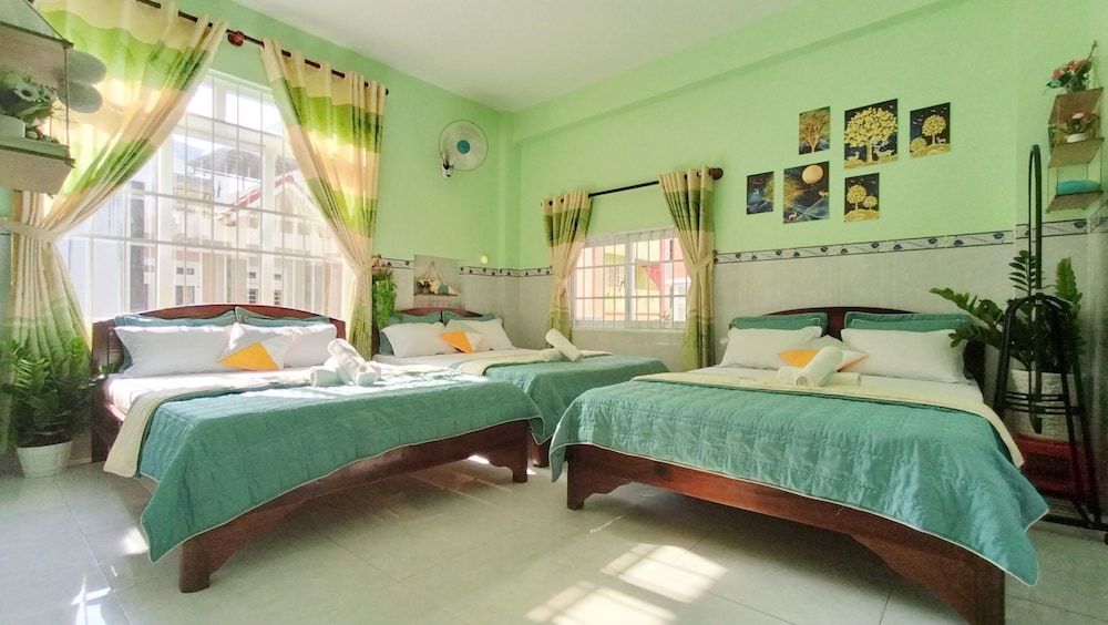 Family Room (6 persons)