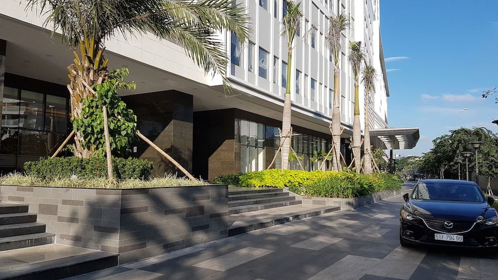 undefined Herla Central Saigon 7