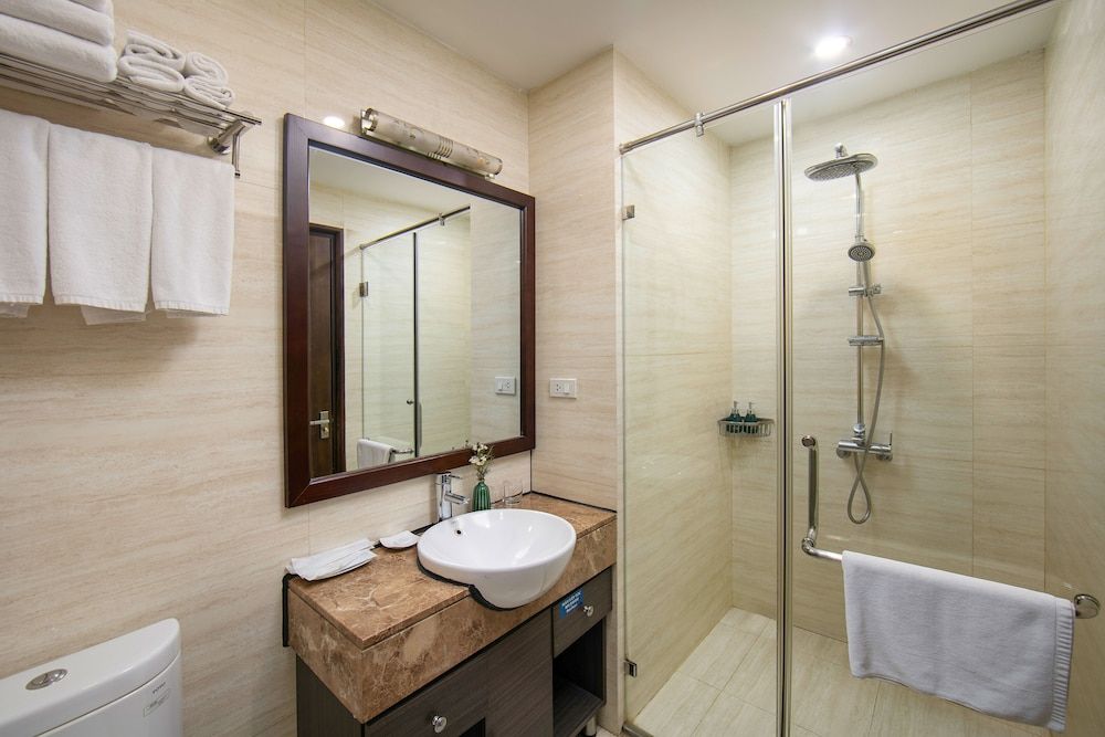 Brilliant Me Tri Hotel & Spa Standard Double Room, Non Smoking 3