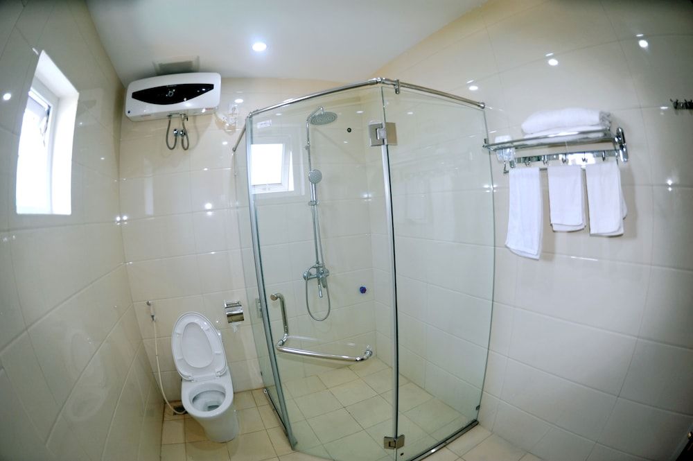 Thuan Thanh Hotel Standard Double Room 6