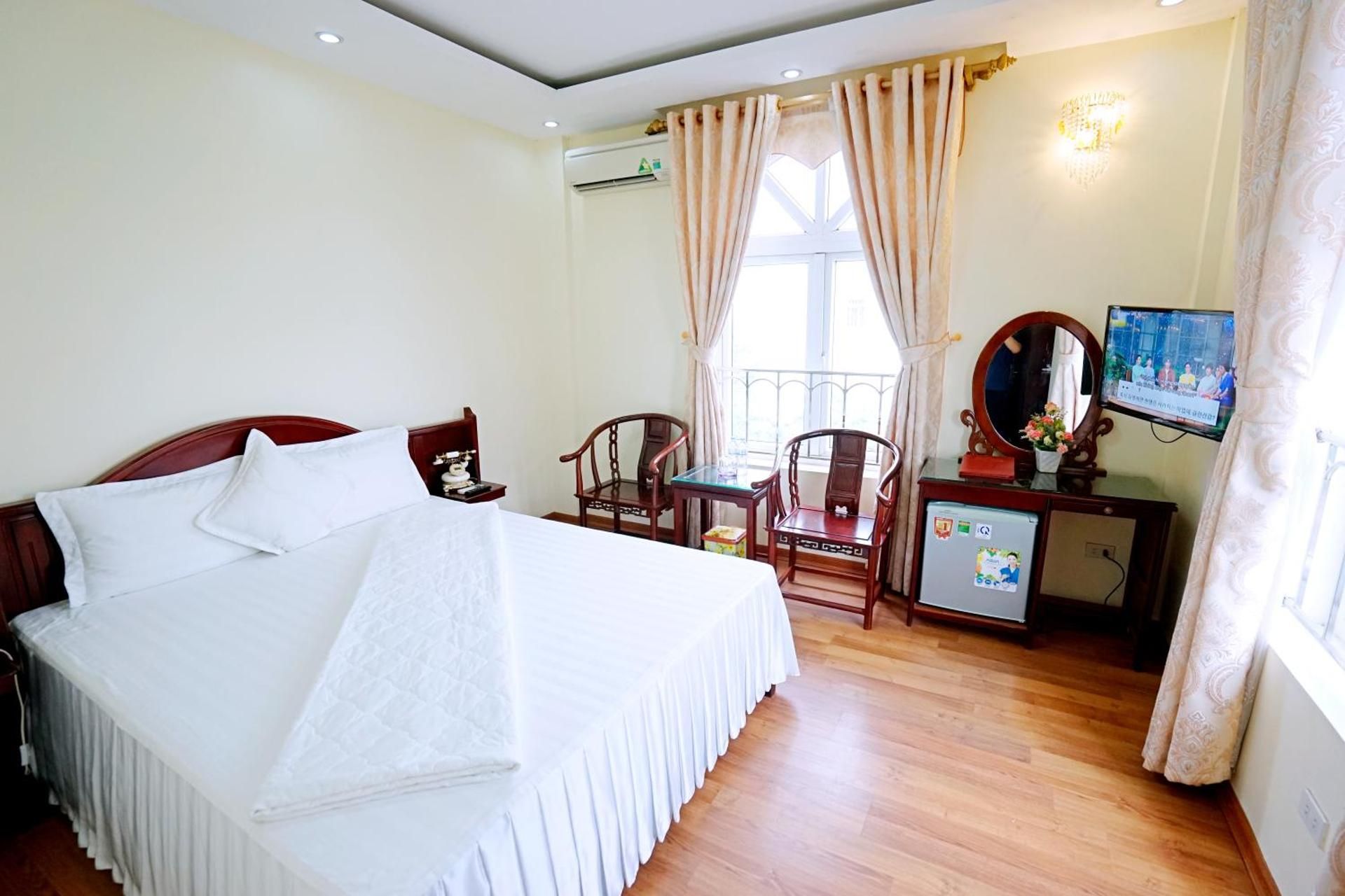undefined Thuan Thanh Hotel 7