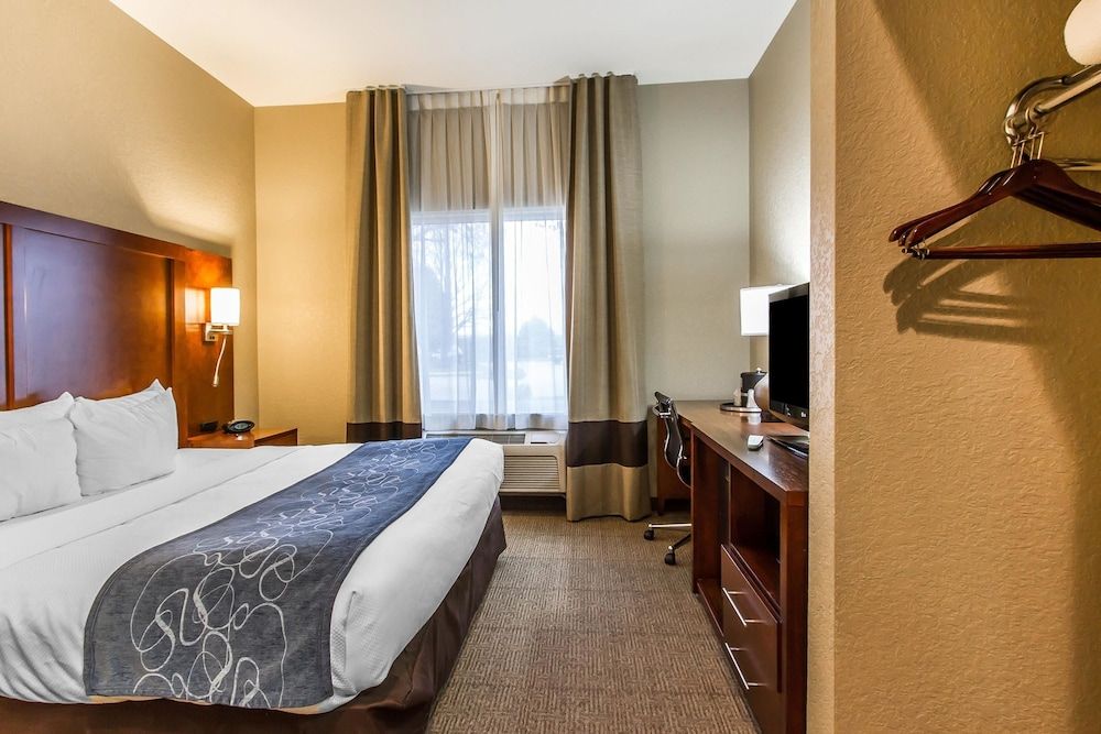 Suite, 1 King Bed, Non Smoking