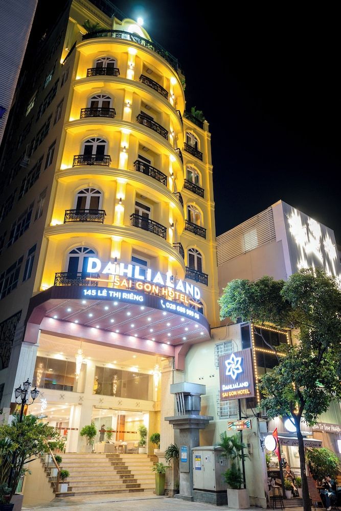 undefined DAHLIALAND SAIGON HOTEL & SWIMMING POOL 7