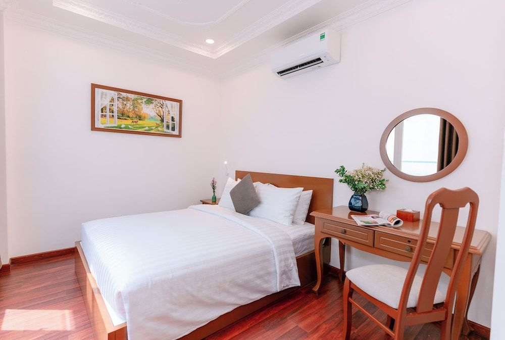 undefined DAHLIALAND SAIGON HOTEL & SWIMMING POOL 2