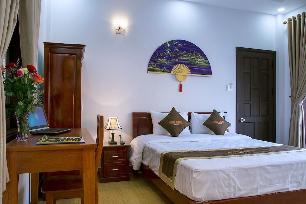 Smart Garden Homestay Deluxe Double Room 12