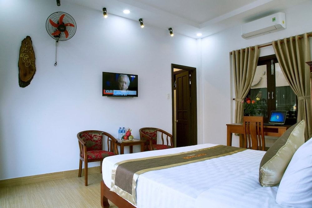 Smart Garden Homestay Deluxe Double Room 9