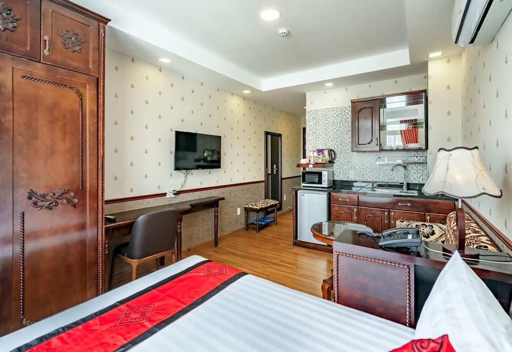 Collection O Emerald Luxury Apartment - Near SECC Studio Apartment 4