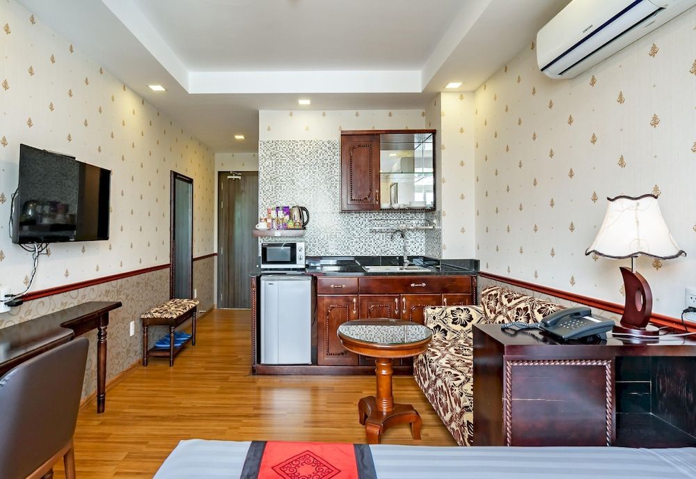 Collection O Emerald Luxury Apartment - Near SECC Studio Apartment 12