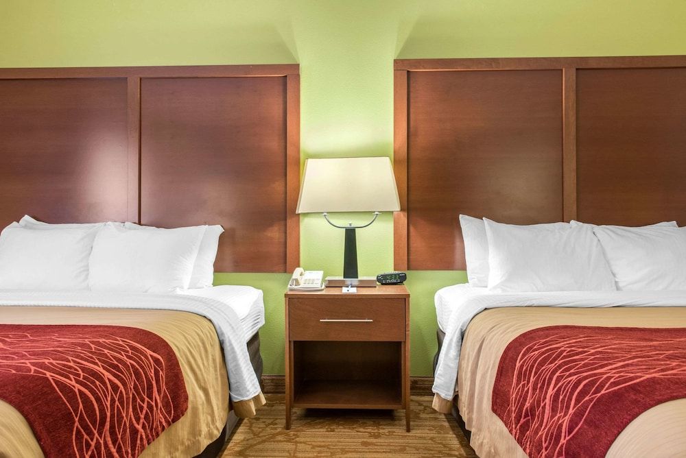 Standard Room, 2 Queen Beds, Non Smoking