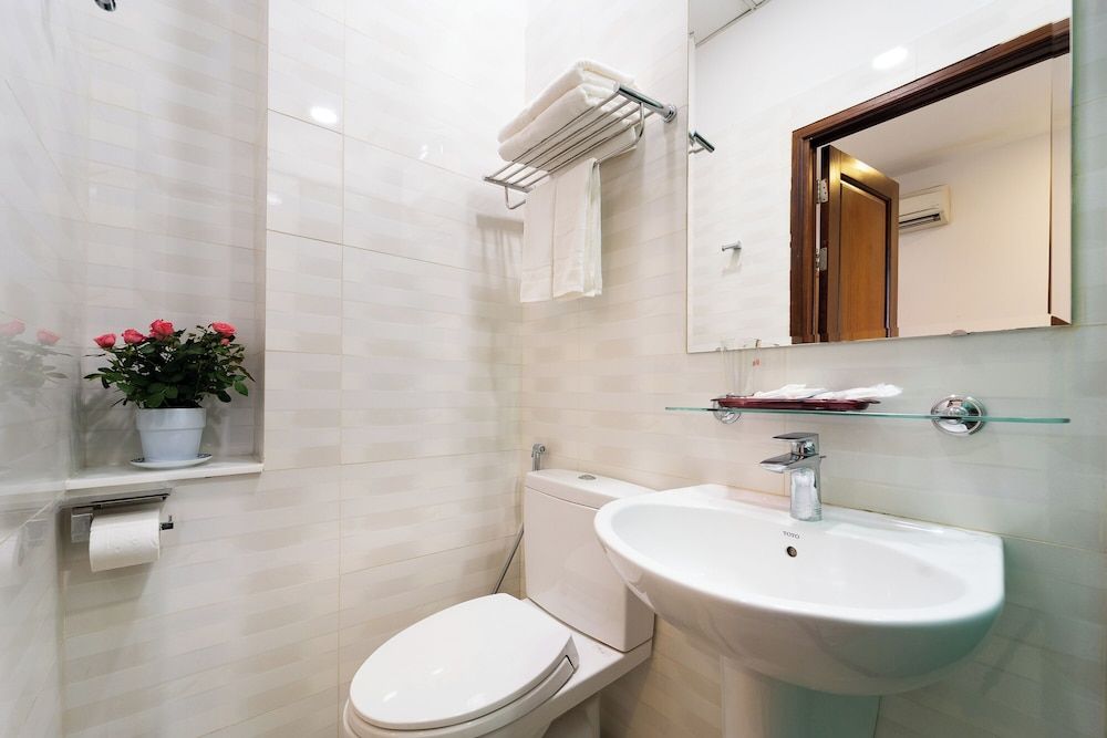 Sai Gon Park Hotel Superior Double Room, 1 Queen Bed, No Windows 6