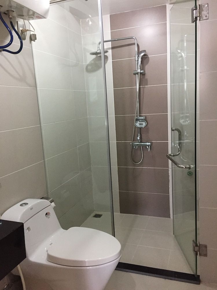 undefined Golden Lotus Halong Hotel 10