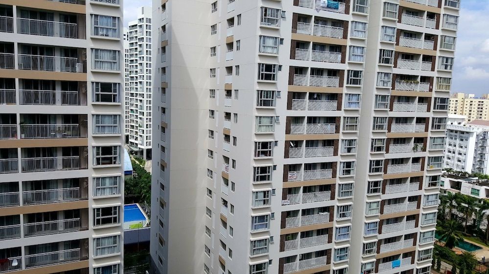 undefined Henry Apt Expo Secc Goft SWPool F11th