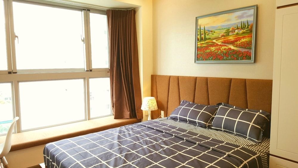 undefined Henry Apt Expo Secc Goft SWPool F11th 9