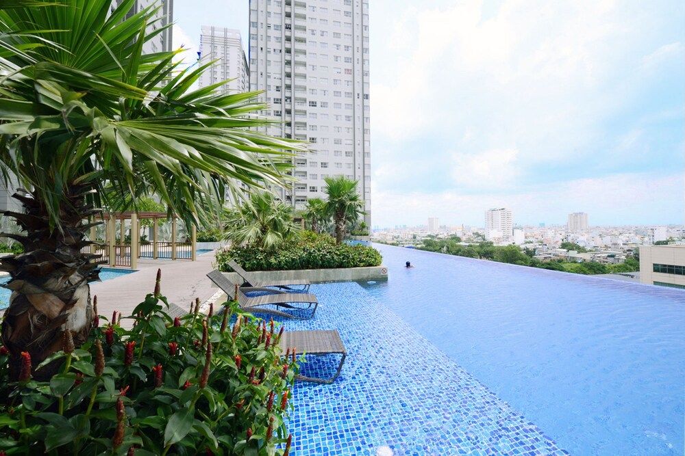 undefined Sunrise City 2BR Luxury SWPool 30th 10