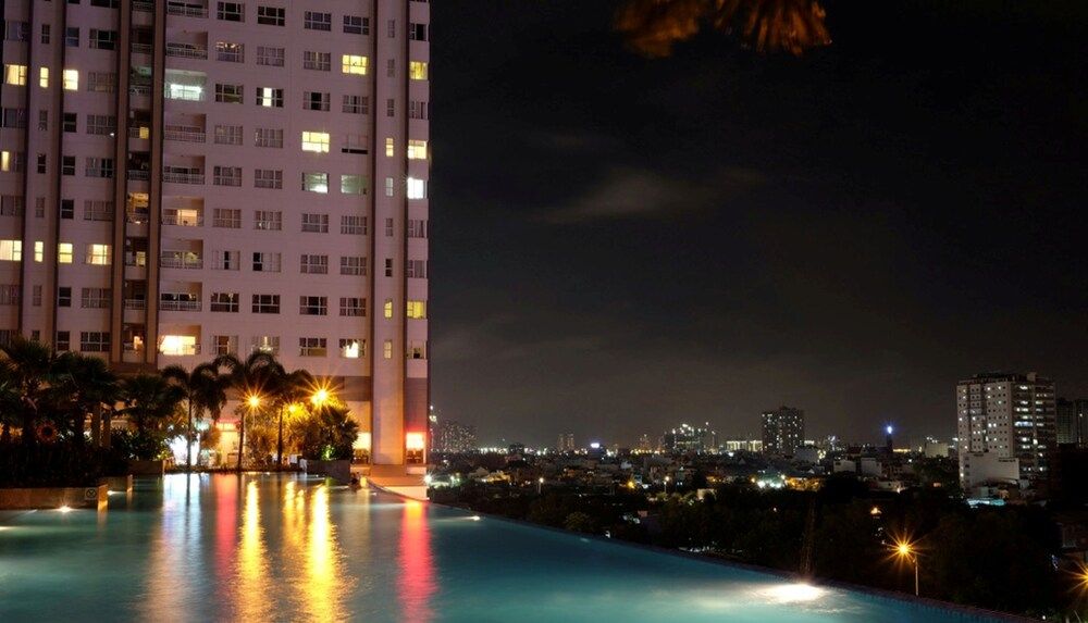 undefined Sunrise City 2BR Luxury SWPool 30th 4